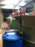 Mechanism for automatic feeding of chemicals in the gate tank